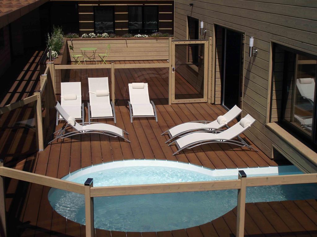 LES BELLES ÉPOQUES B&B - JACUZZI - PISCINE - TERRASSES - BRUMISATEURS - Proche Puy du Fou Saint-Germain-sur-Moine Exterior foto