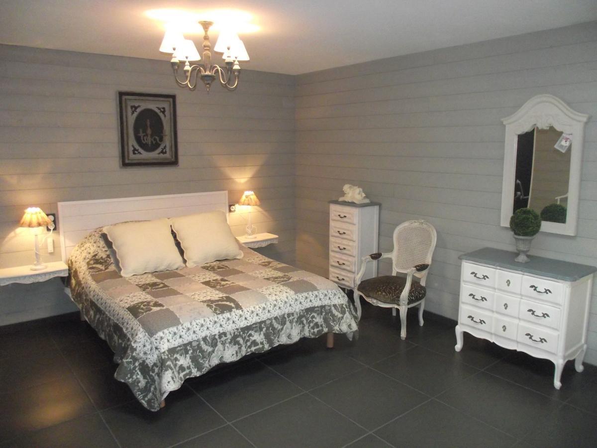 LES BELLES ÉPOQUES B&B - JACUZZI - PISCINE - TERRASSES - BRUMISATEURS - Proche Puy du Fou Saint-Germain-sur-Moine Exterior foto